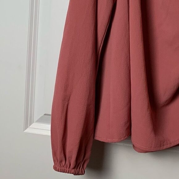 Chelsea28 one sleeve medium blush blouse w ruffles - Picture 4 of 11